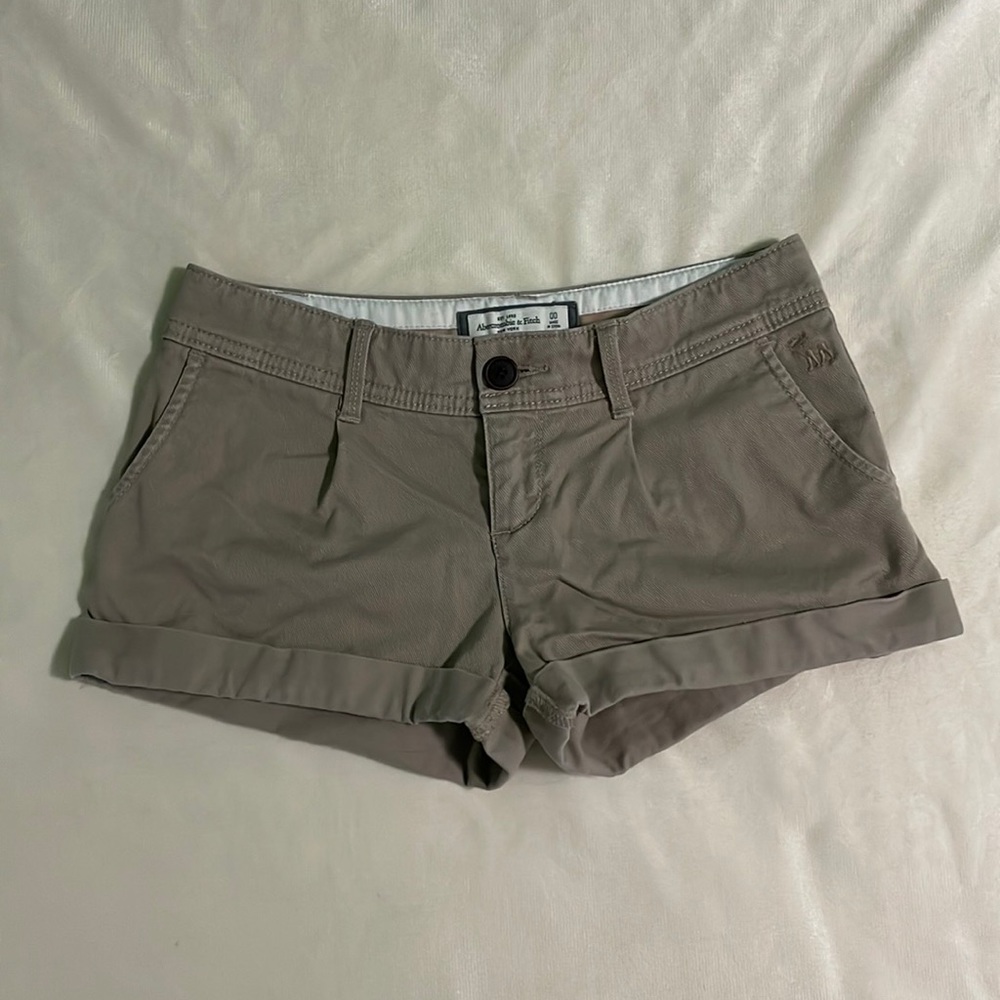 Abercrombie & Fitch Tan Shorts Size 00